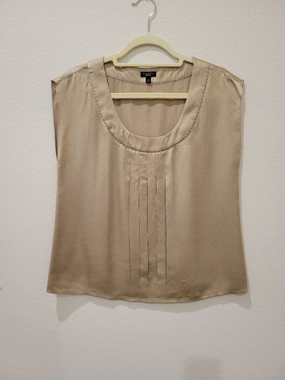 Talbots Silk Sleeveless Blouse, size 6